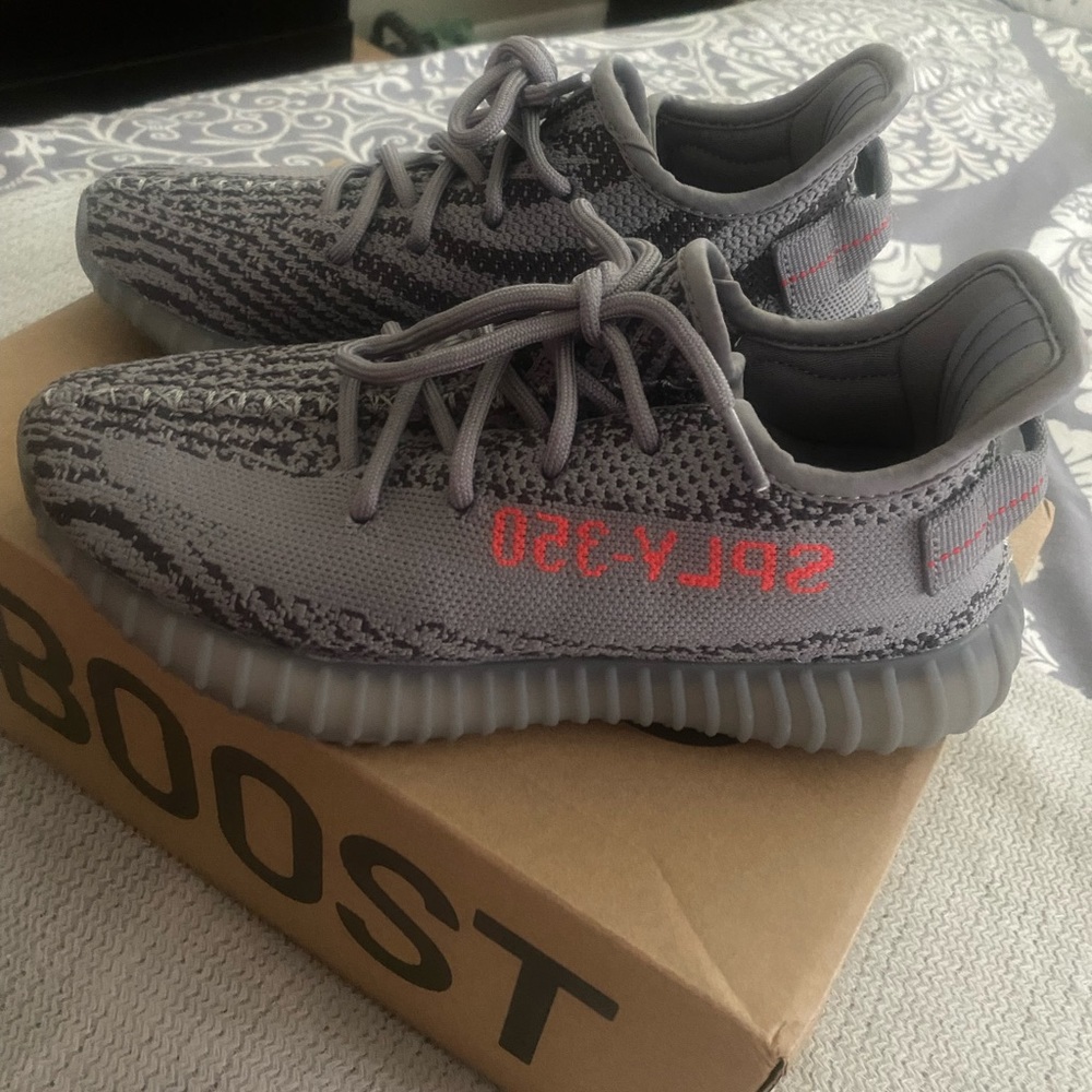 Yeezy Boost 350 V2 Beluga